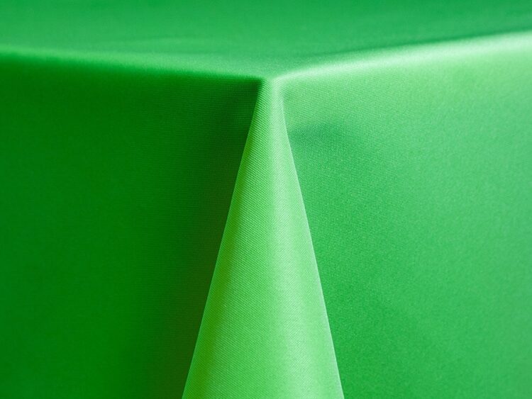 Kelly Polyester Tablecloth Rental
